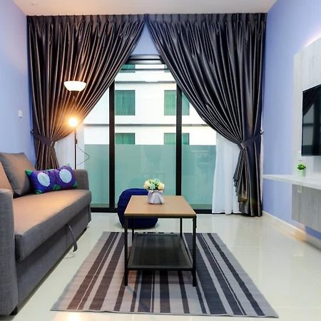Cozy & High Floor Suite In Suasana Jb 15, Views Johor Bahru Esterno foto