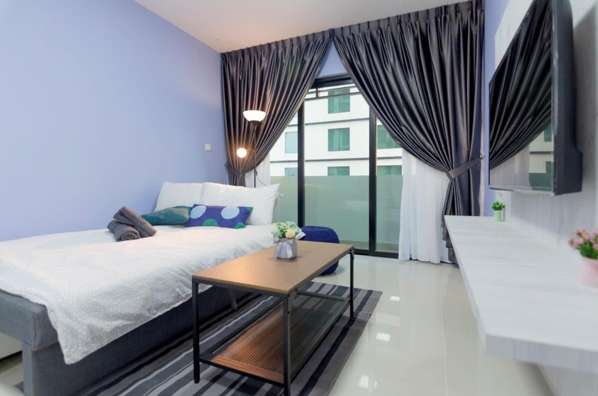 Cozy & High Floor Suite In Suasana Jb 15, Views Johor Bahru Esterno foto