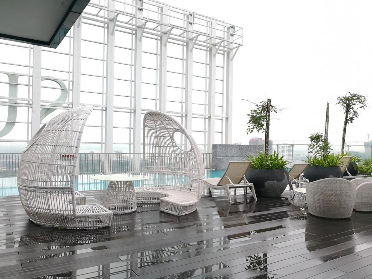 Cozy & High Floor Suite In Suasana Jb 15, Views Johor Bahru Esterno foto