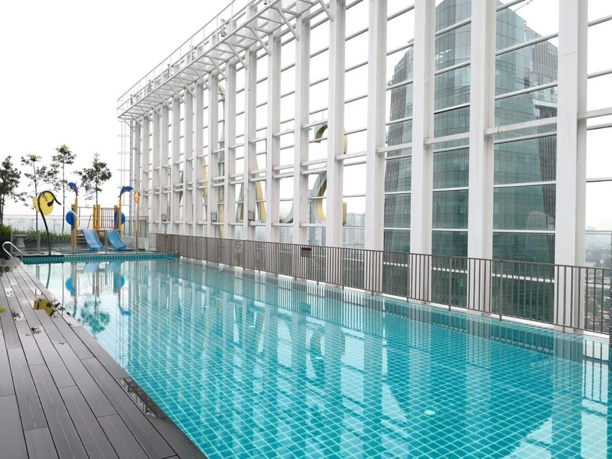 Cozy & High Floor Suite In Suasana Jb 15, Views Johor Bahru Esterno foto
